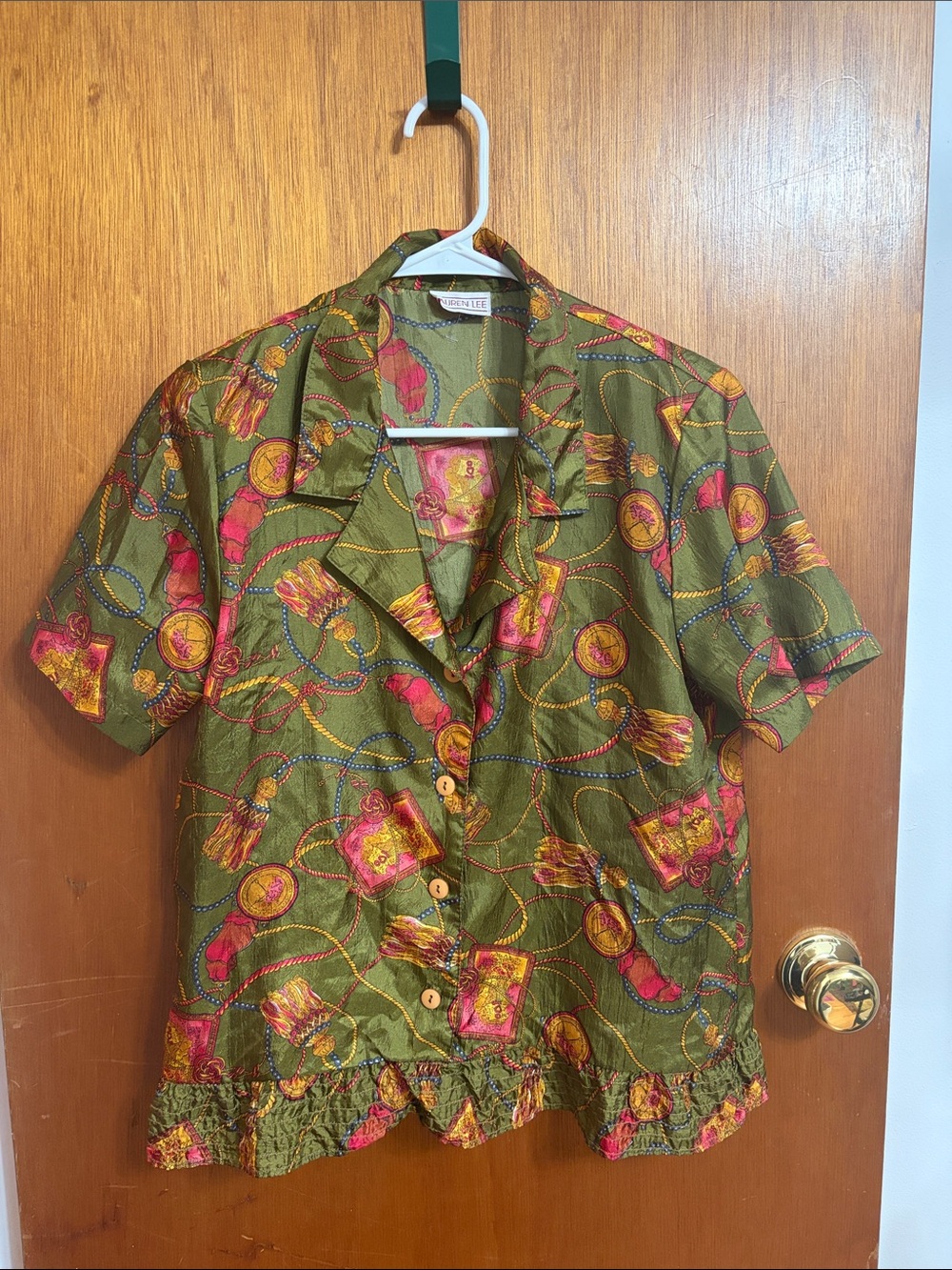 Vintage Olive Short-Sleeve Button-Down Shirt with Pink & Gold Print